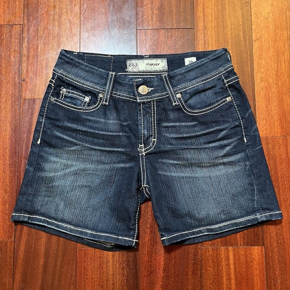 Buckle Pants - BKE Shorts Womens 26 28 5" Inseam Blue Dark Wash Whiskering Grunge Harper Street